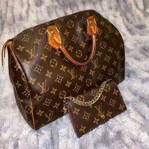 LOUIS VUITTON handbag and matching wallet